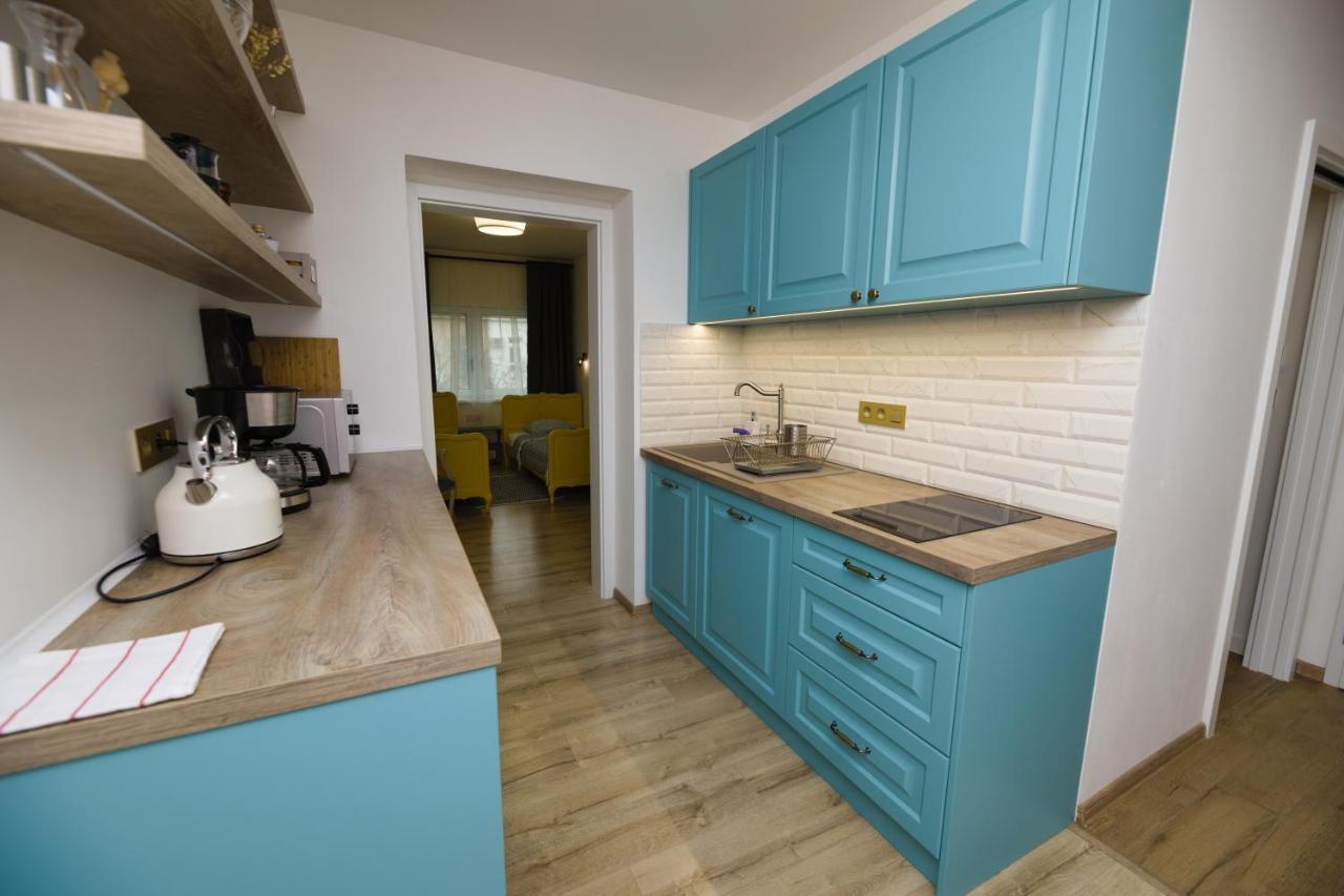 Central Apartment - Folk District Bratislava Eksteriør bilde
