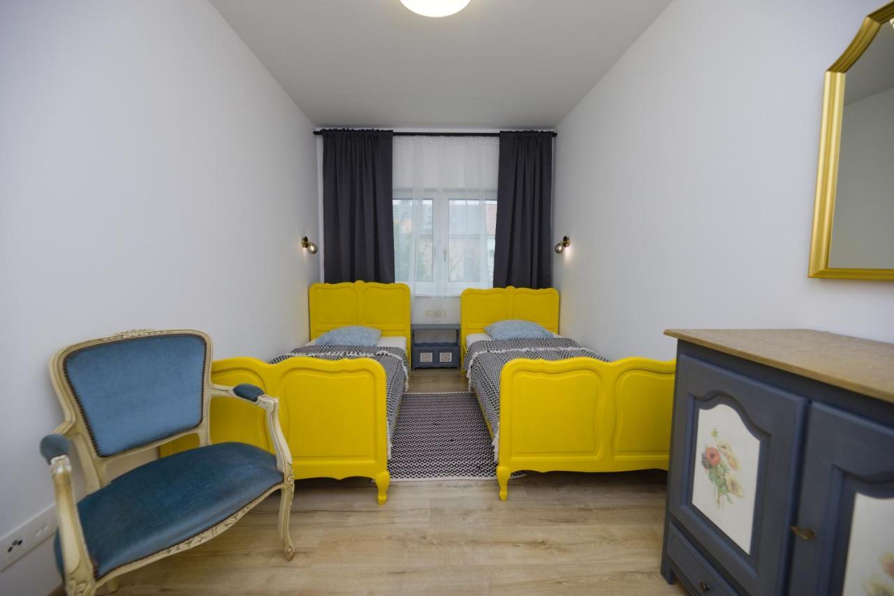 Central Apartment - Folk District Bratislava Eksteriør bilde